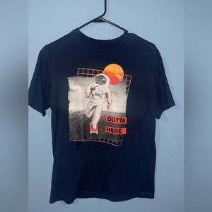 Boys XXL T SHIRT